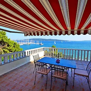 Luxury Cream , Kaštela Kroatien